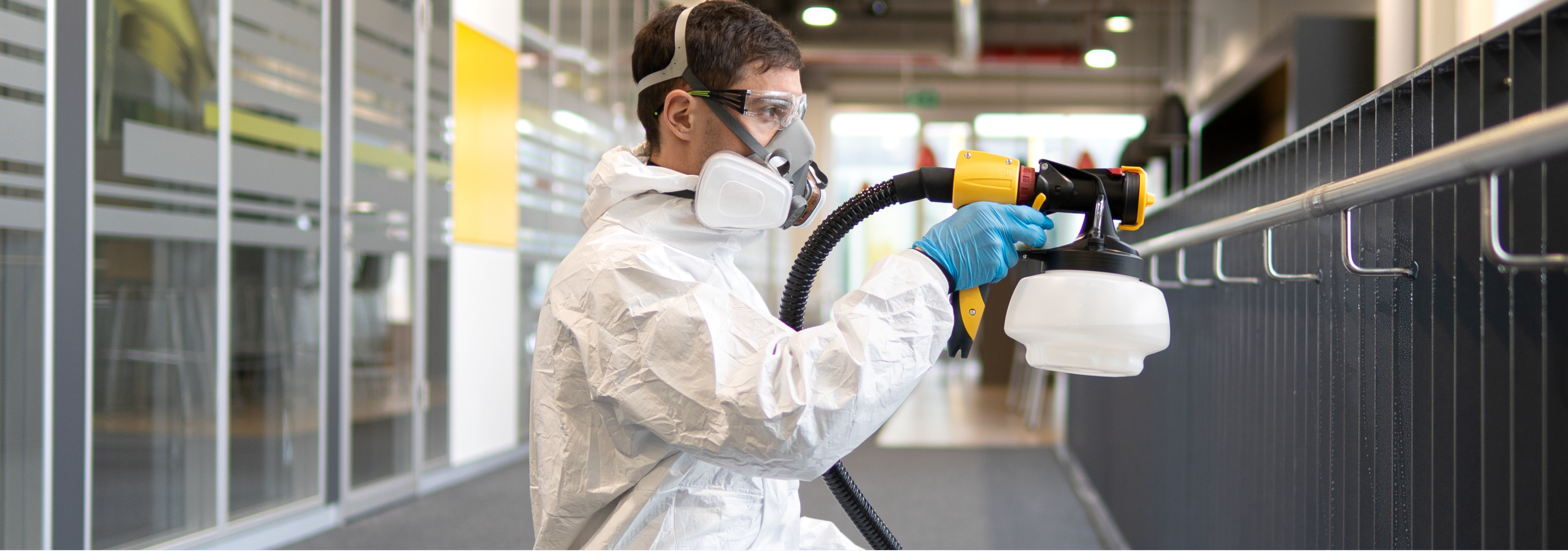 Desinfektion aufsprhen auf Oberflchen  FluidSystems GmbH & Co. KG